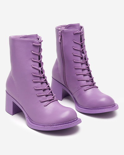 Női lila bokacsizma a Garcet-Shoes poszton