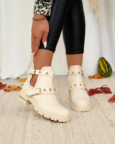 Royalfashion Cream női díszített Jewel Walk lapos sarkú csizma