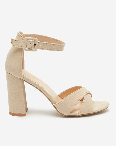 OUTLET Bézs színű női szandál a Lexyra poszton - Lábbeli