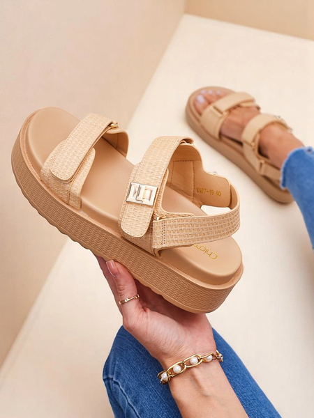 Royalfashion Bézs Lavinia női platform szandál – kényelmes nyár