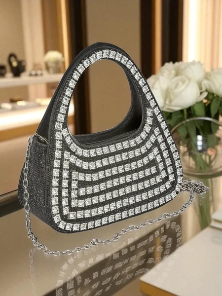 Royalfashion Női borítéktáska cirkóniákkal Myra Quill