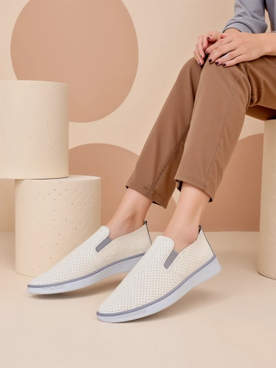 Royalfashion Női perforált sportcipők Musio