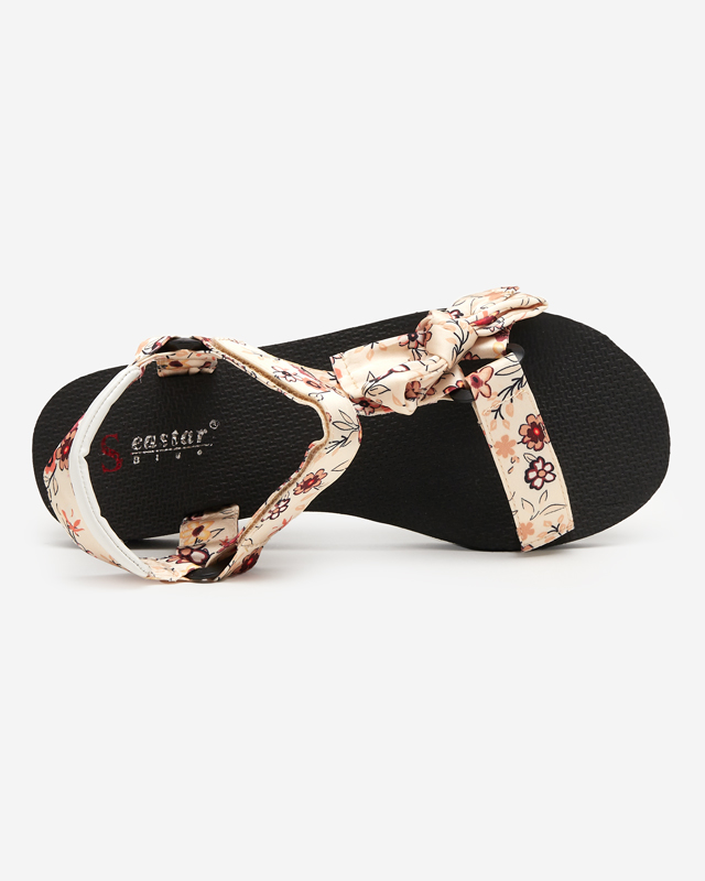 Fekete női szandál bézs virágcsíkokkal - Lábbeli