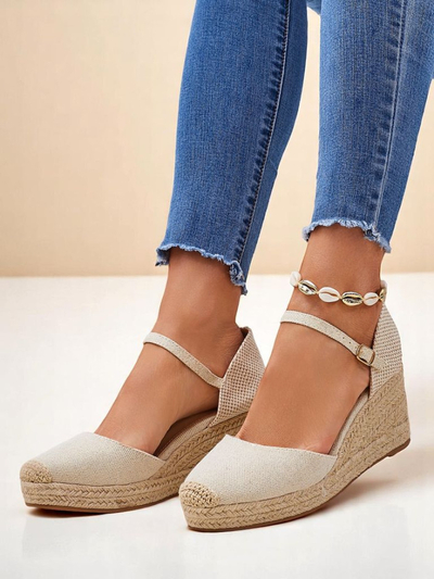 Callista Royalfashion bézs öko-bőr női éksarkú szandál