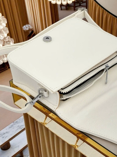 Royalfashion Kis női kézitáska ökobőrből Vintage Moderno