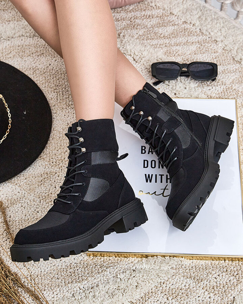 Royalfashion Női Hovienta fűzős csizma