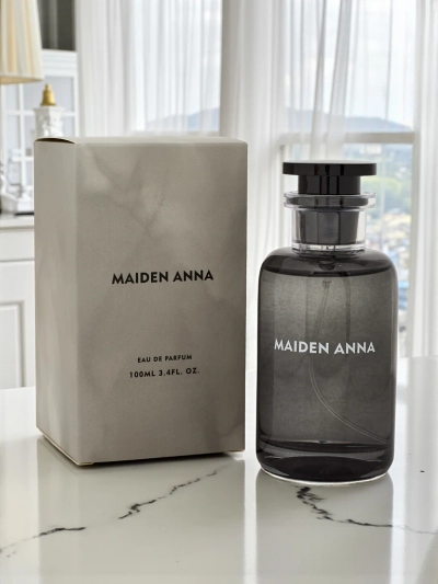 Maiden Anna – Bűbájos Parfüm Agar Akkordokkal