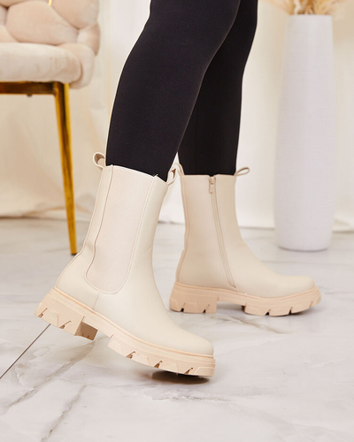 Royalfashion Női magas, lapos sarkú csizma ekrü színben Vedita