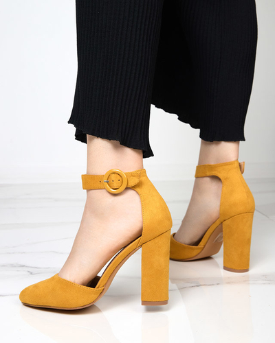 OUTLET Mustáros női szandál a Nastio postán - Lábbeli