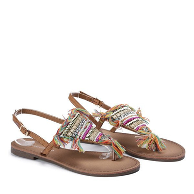 OUTLET Barna szandál dekoratív gyöngyökkel Itelija - Cipő