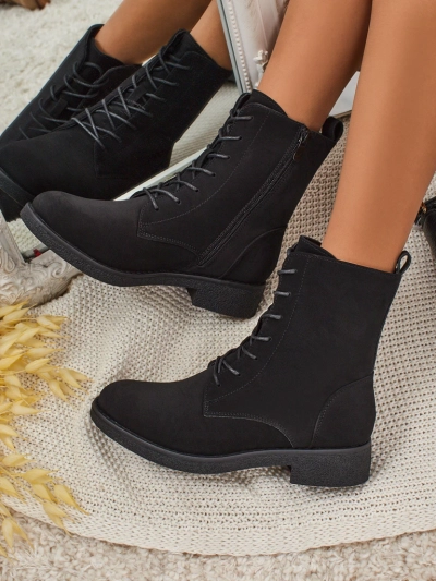 Eko bőr matt fűzős női Treviline bokacsizma