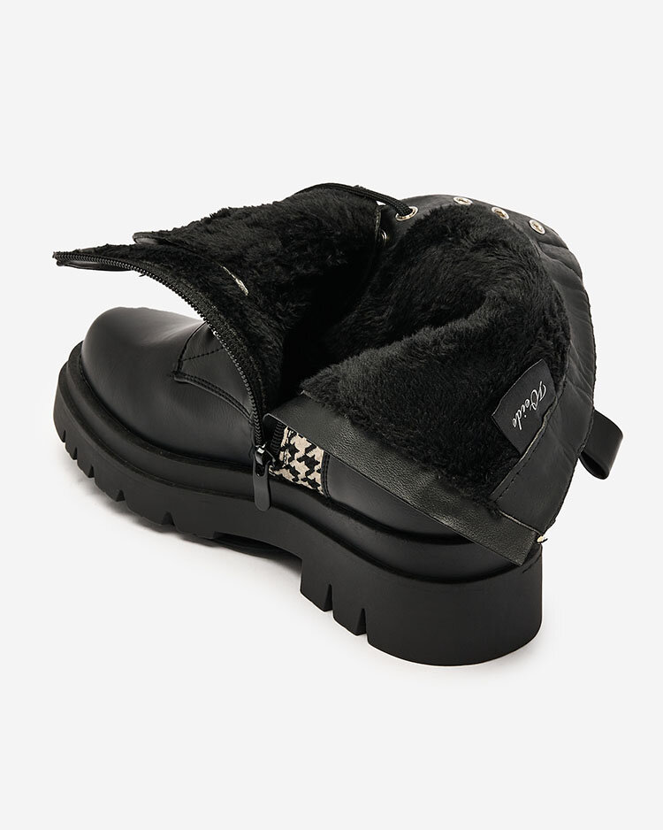 Royalfashion Fekete női csizma Zatafel pepite betéttel