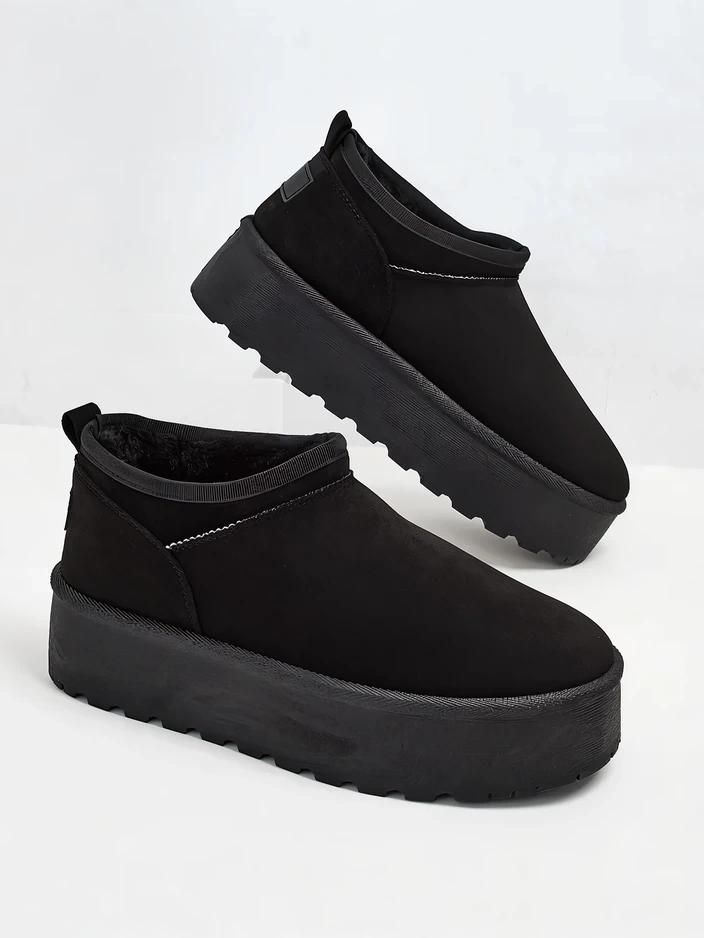 Royalfashion Női rövid csizma a'la hócsizma Ozozi