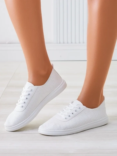 Royalfashion Női áttört tornacipő Tareb