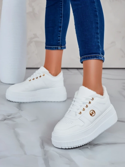 Royalfashion Melegített női tornacipő szőrmével Rozit