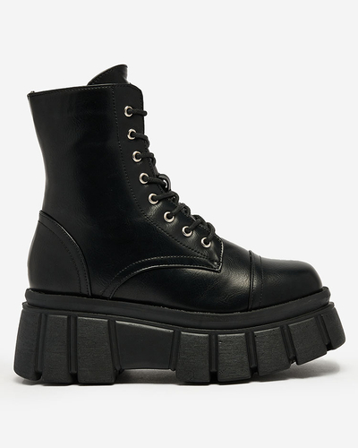 Royalfashion Női fekete platformos baggers csizma Ceminas