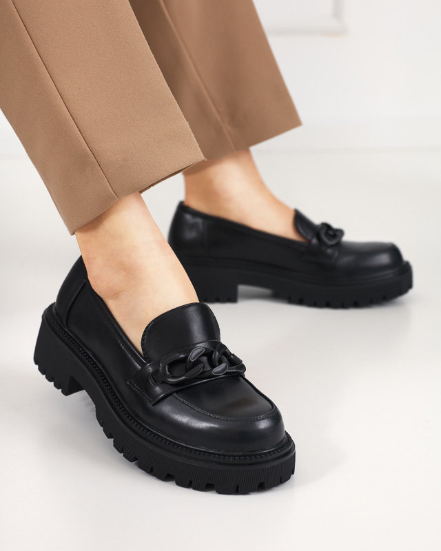 OUTLET Fekete ekobőr női cipő lánccal Konera - Lábbeli