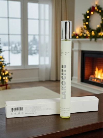 Lakocite ihlette férfi Eau de Parfum