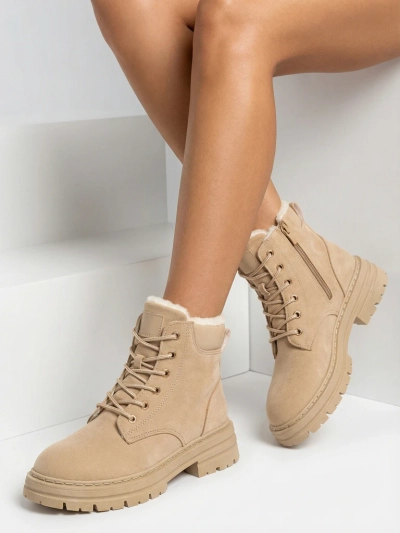 Royalfashion Világosbarna női szigetelt trapper csizma Radoras