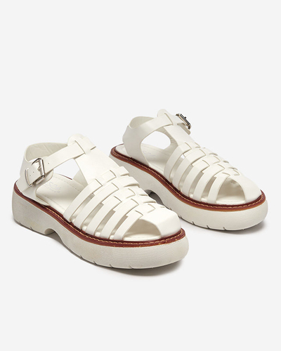 OUTLET Női fehér szandál masszív Leteris talpon - Lábbeli