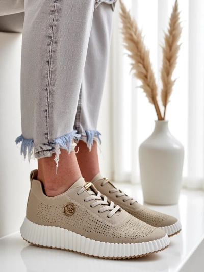 Royalfashion Női sportos perforált sneaker Tobin