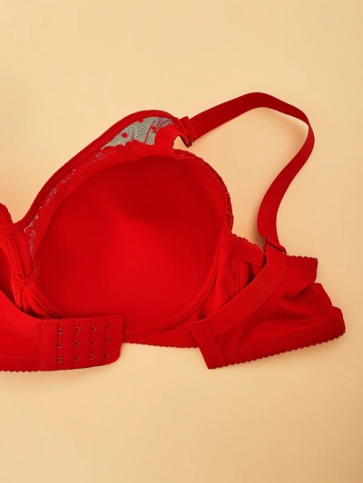 Royalfashion Női párnázott melltartó csipkével