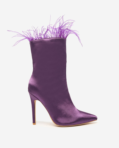 Royalfashion Női lila tollas csizma Wenelika