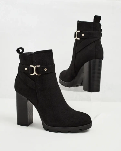 Royalfashion Elegáns női Millo csizma