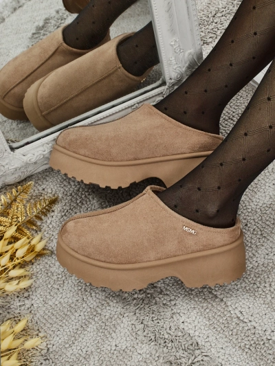 Rövid női a'la hócsizmák bundával Noelina