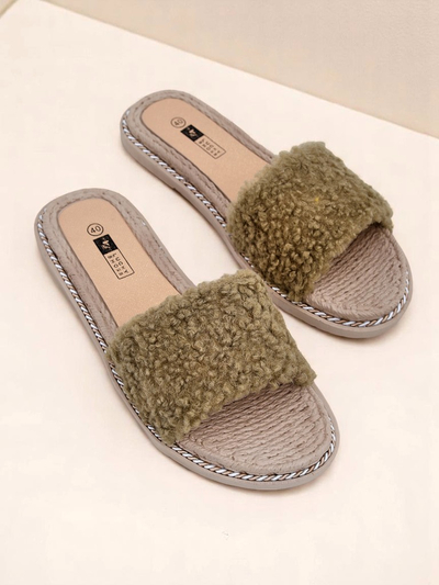 Royalfashion Női papucs szőrmével Cozy Step
