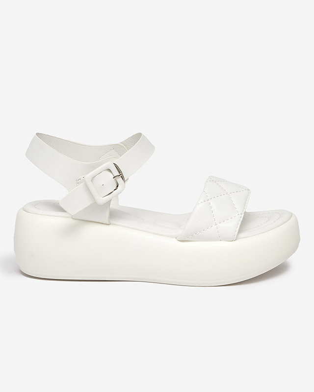 OUTLET Női eco bőr steppelt ékszandál fehér Baloui színben - Lábbeli