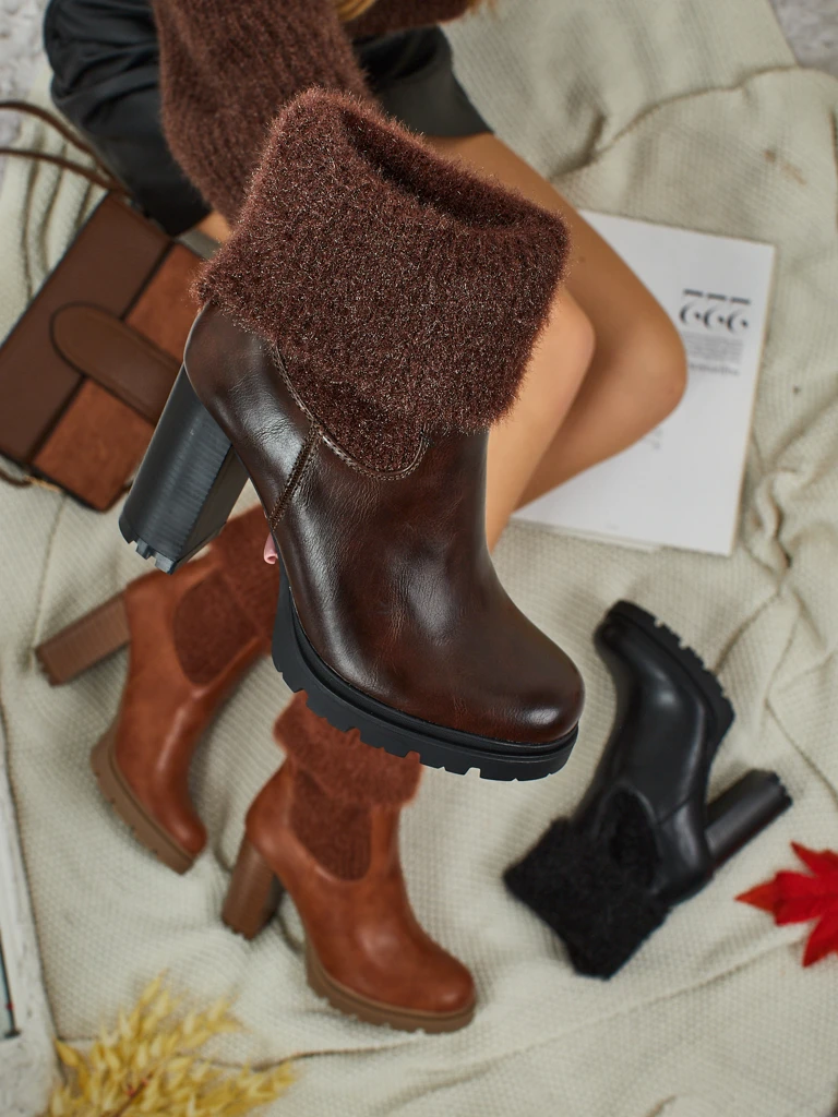 Tirave női öko bőr bokacsizma vastag sarokkal és kötött anyaggal