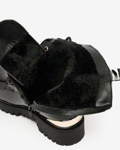 Royalfashion Női lakkozott bagger csizma fekete színben Simbeba