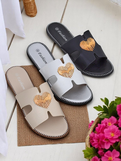Royalfashion Női lapos talpú Heart Chic papucs