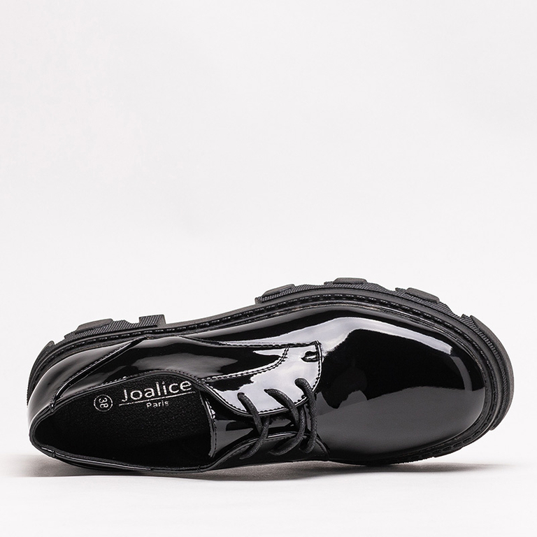 Női fekete lakkozott alacsony cipő Pertiso - Cipő