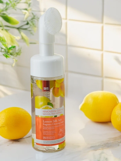 Tisztító és hidratáló arcfólia, amely csökkenti a elszíneződéseket CITROM 150 ml