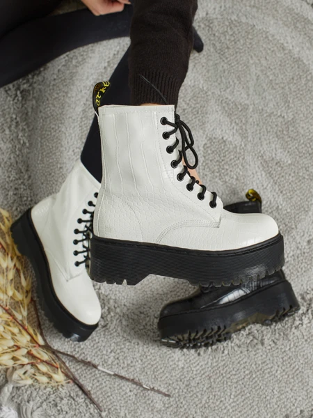 Arvessa női worker bakancsok dombornyomással