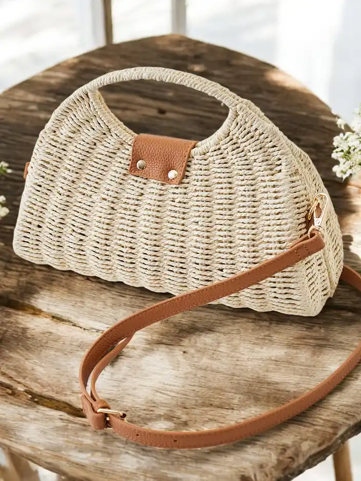 Royalfashion Kis fonott táskátípusú kézi táska