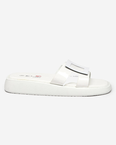 OUTLET Női fehér papucs Zegor díszítéssel - Lábbeli