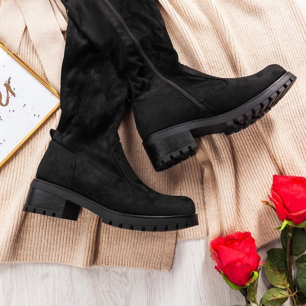 Czarne kozaki za kolano na płaskim obcasie Tyffaea - Obuwie