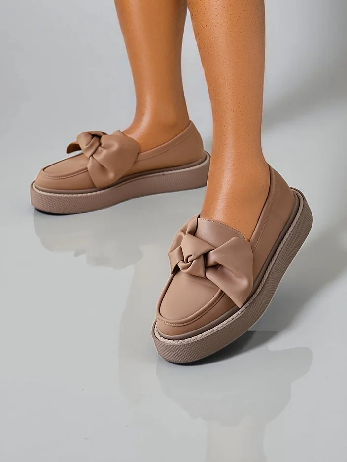 Royalfashion Elegáns női mokaszin masnival Ortto