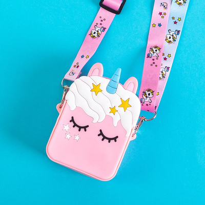 Világos rózsaszín Unicorn táska egyszarvúval - Kézitáskák