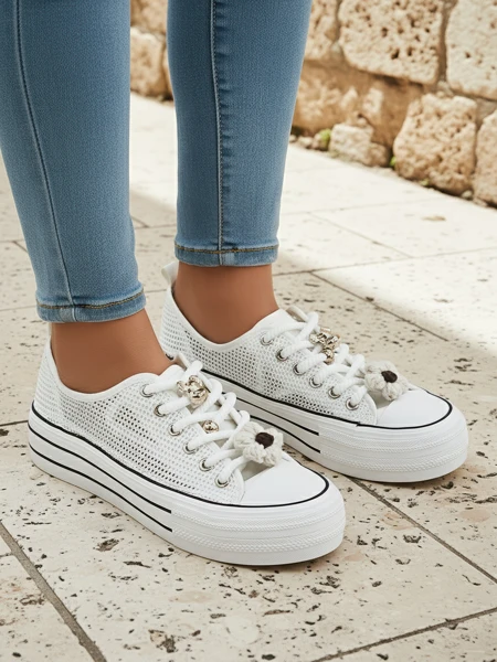 Royalfashion Női perforált sportcipők díszítéssel Osdo