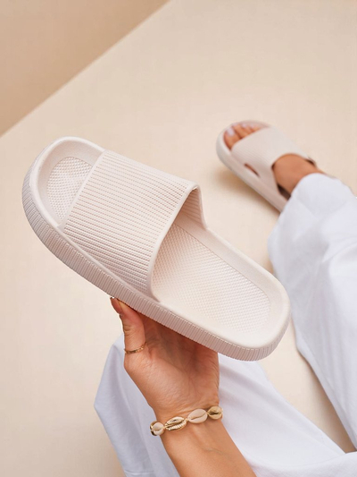 Royalfashion Női gumipapucs Bree