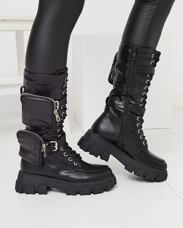 Fekete munkáscsizma dísztasakokkal a felsőrészen Sello- Lábbeli