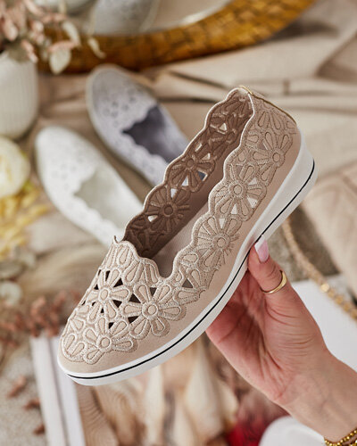 Royalfashion Női alacsony sarkú félcipő Dellio