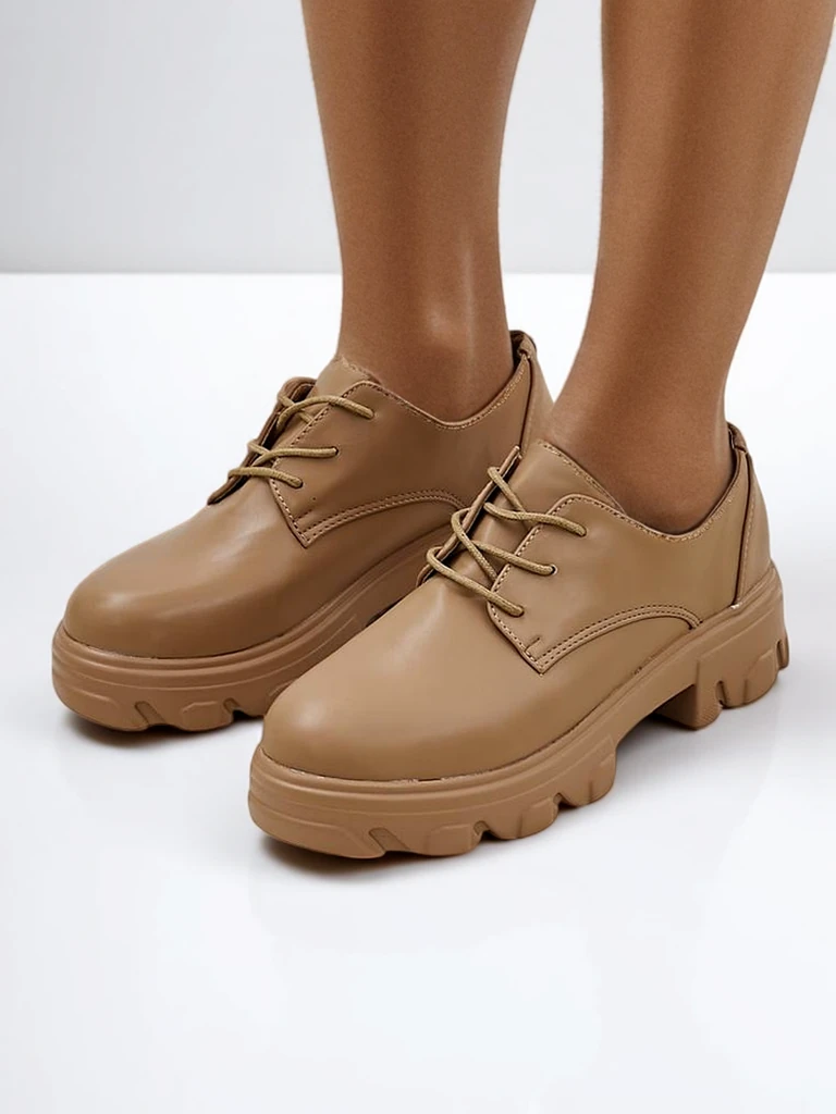 Royalfashion Női fűzős cipők vastagabb talppal Gofey