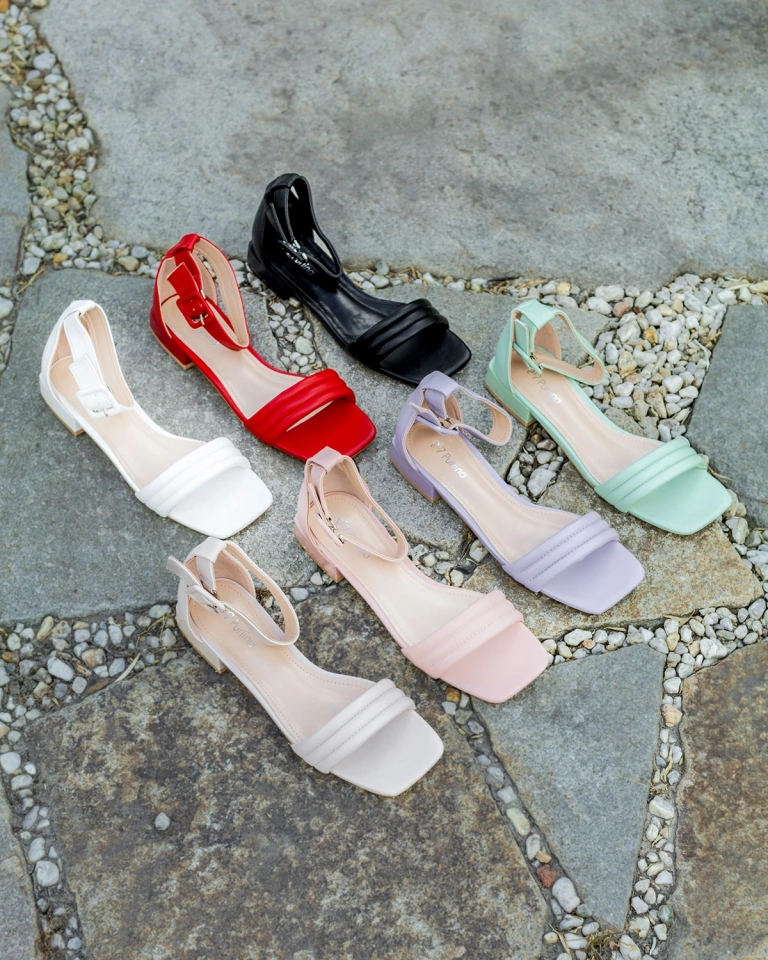 Royalfashion White Laylin alacsony sarkú szandál