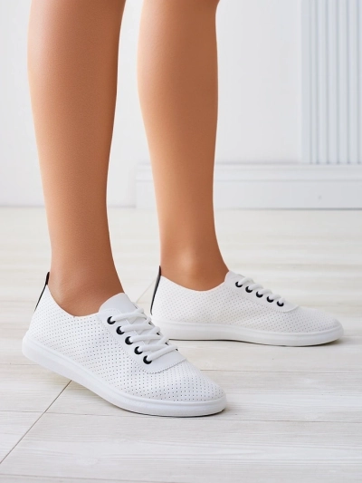 Royalfashion Női áttört tornacipő Tareb