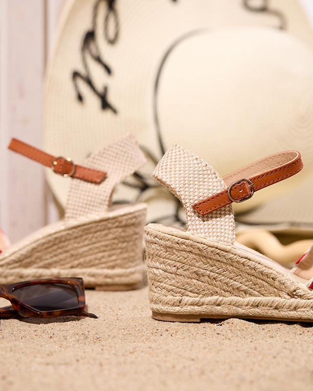 Piros női szandál a'la espadrilles csíkokkal Mecera - Cipők